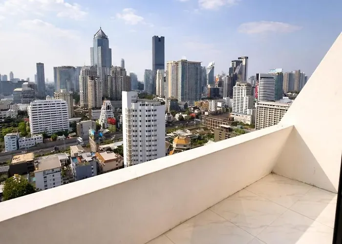 公寓 Omni Tower With Skyline Views In Nana *